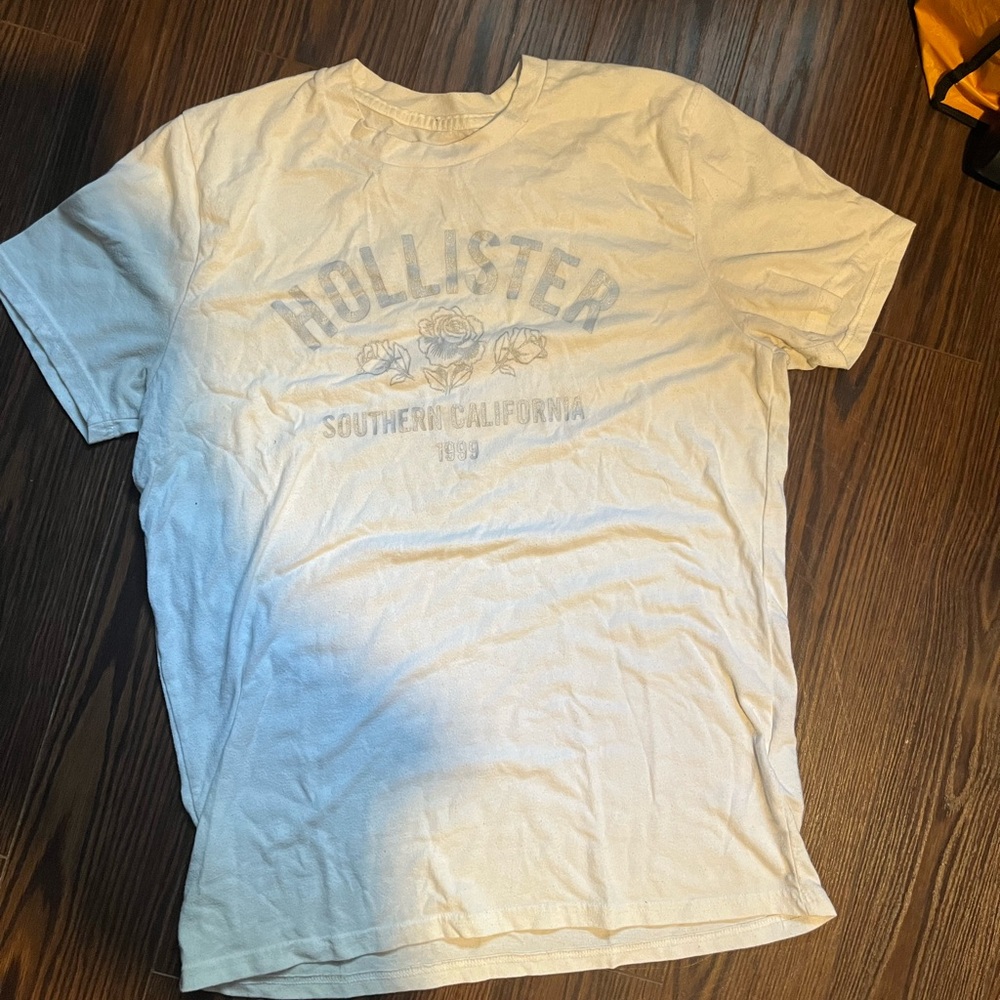 Hollister Cream Short Sleeve Tee Classic Style